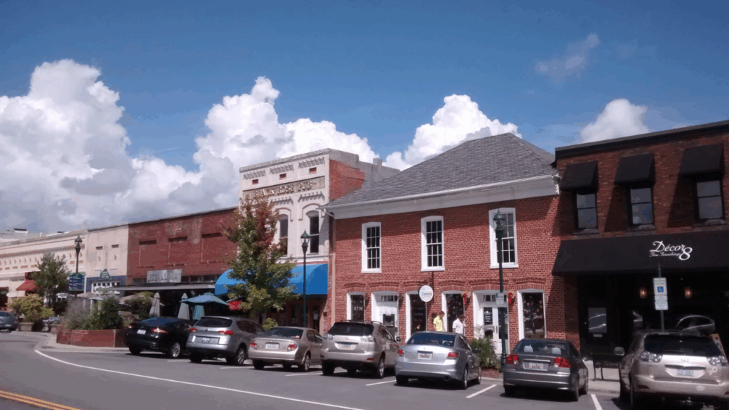 We are proud to be located in Hendersonville, NC, serving teens and their families with the best adolescent behavioral care in the region
